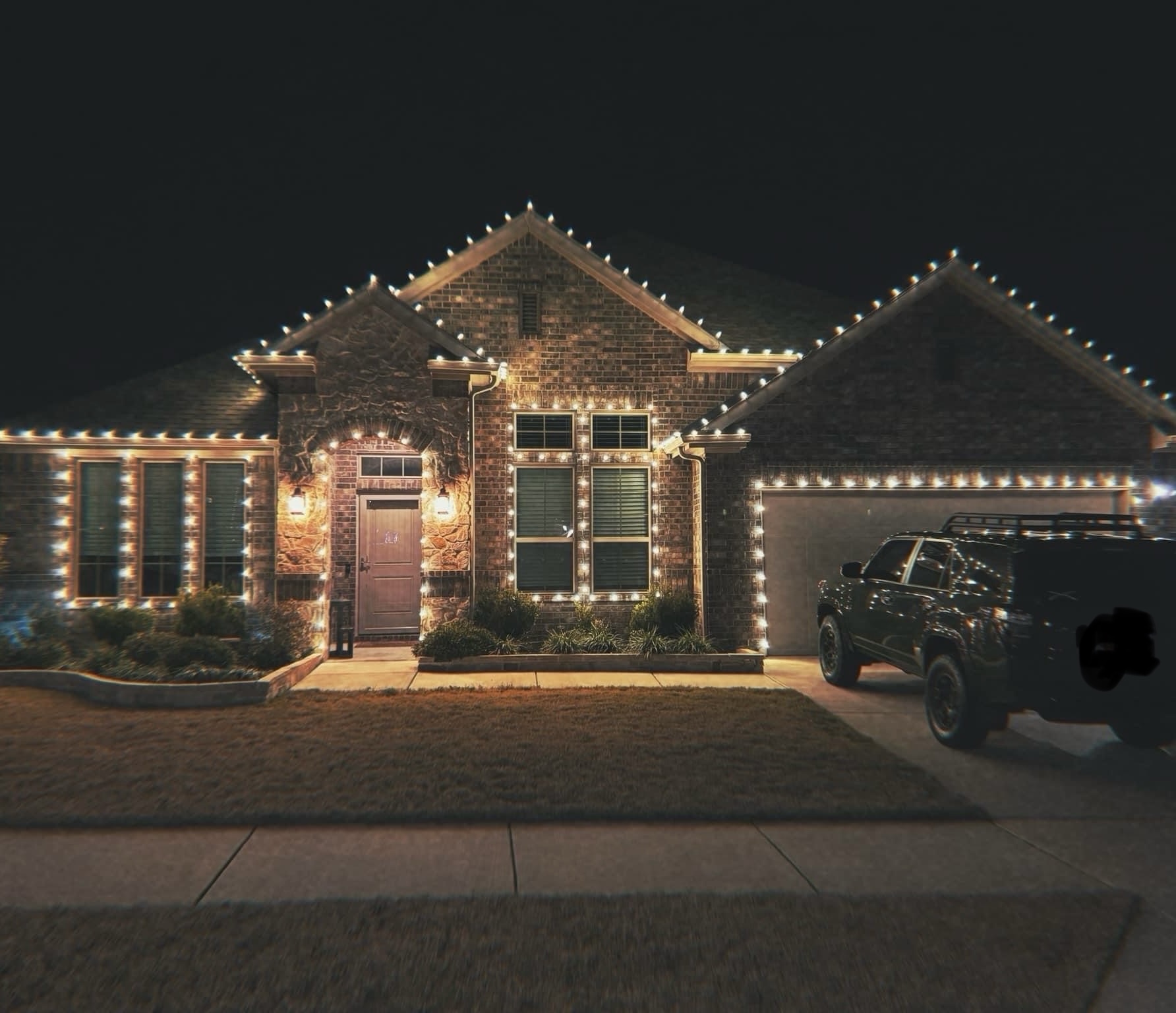 #1 Custom Christmas Light Installation in Haslet, TX